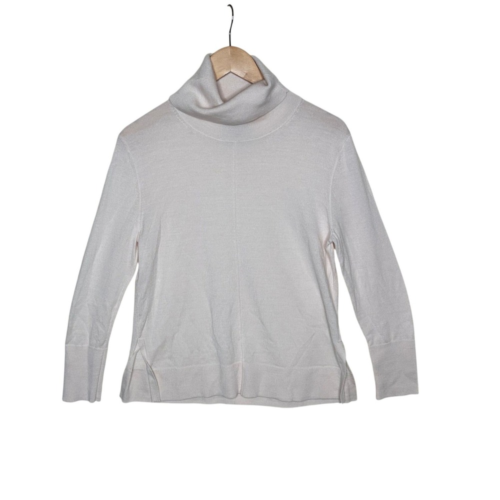 Banana Republic Women's Merino Wool Turtleneck Sweater size Medium Light Pink